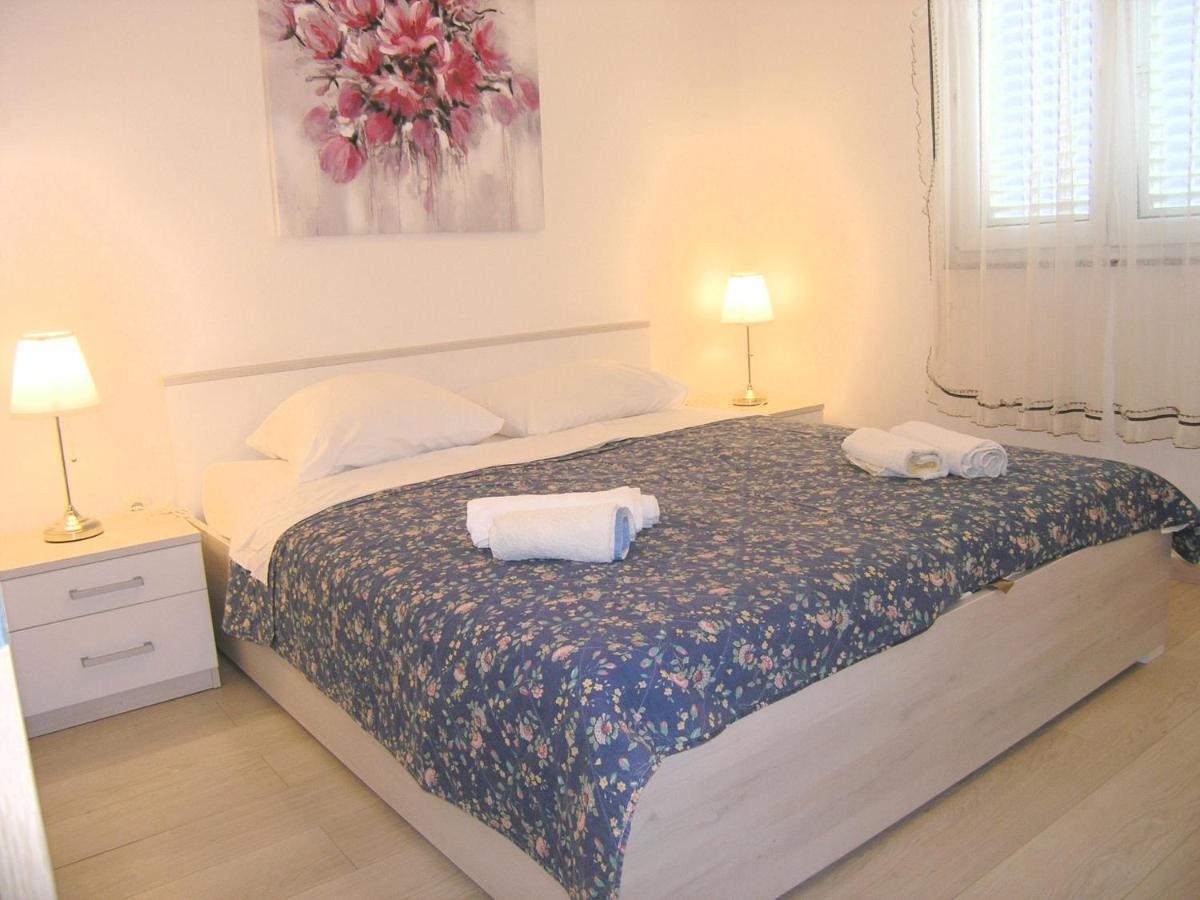 Apartments Sokolovic Veglia Exterior foto