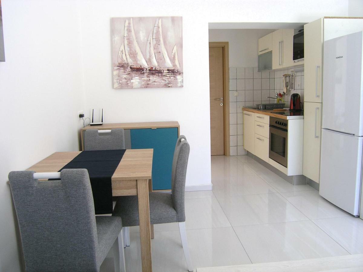 Apartments Sokolovic Veglia Exterior foto